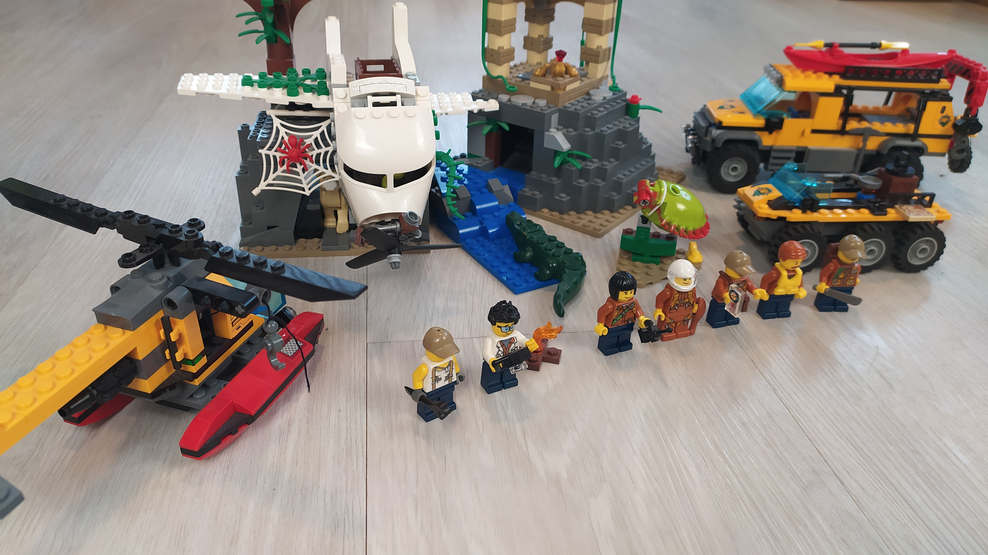 Lego City 60161 Jungle Exploration Site